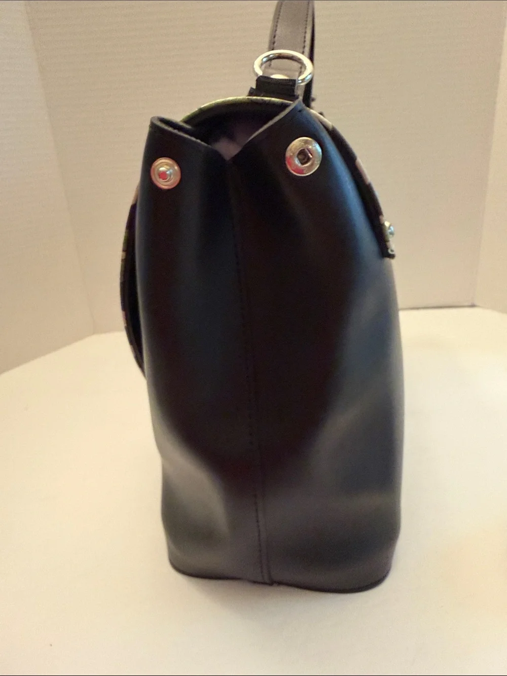 DOGO Chill Out Sloth Black & Green Top-Handle Crossbody Bag